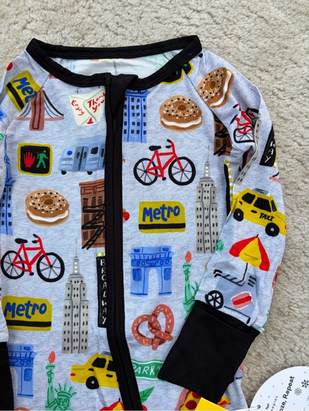 Little Sleepies NWT Size 6-12 Months The Big Apple New York City Zippy Pajamas - Picture 7 of 8